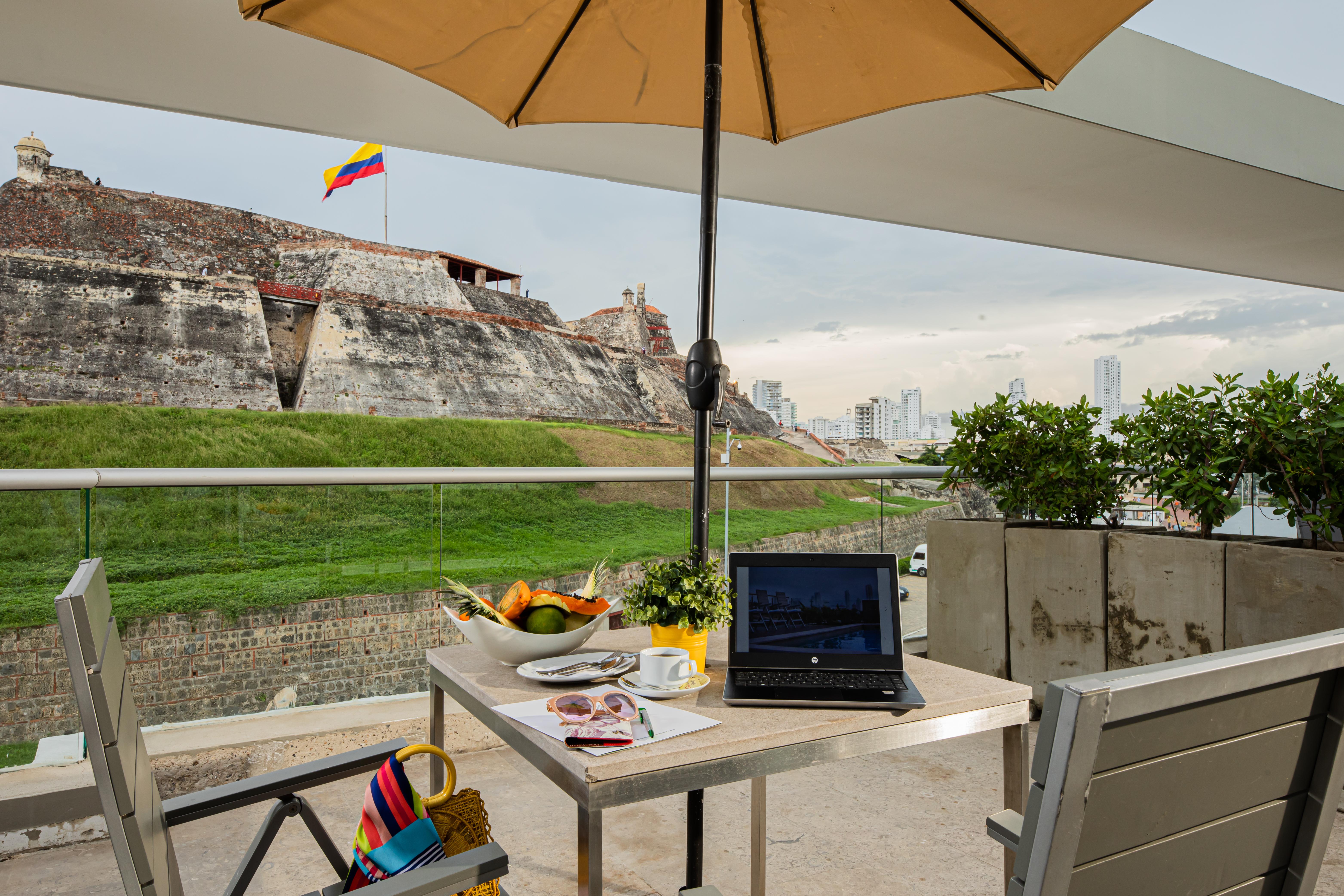 Ghl San Lazaro Art Hotel 4*